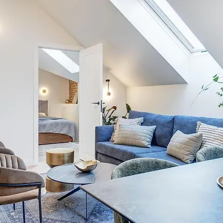 Domillion Oldtown New 5bdr 3bath P492a