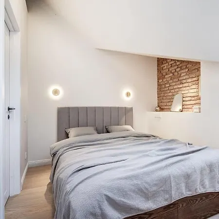 Domillion Oldtown New 5bdr 3bath P492a * Vilna