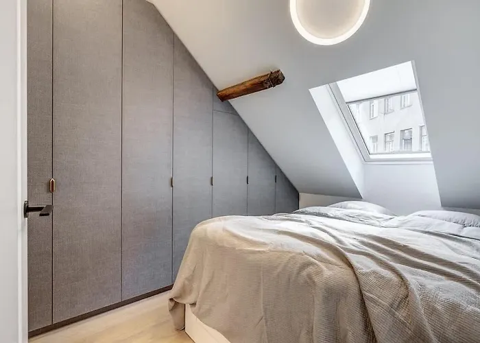 Domillion Oldtown New 5bdr 3bath P492a