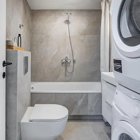 Apartment Domillion Oldtown New 5bdr 3bath P492a *