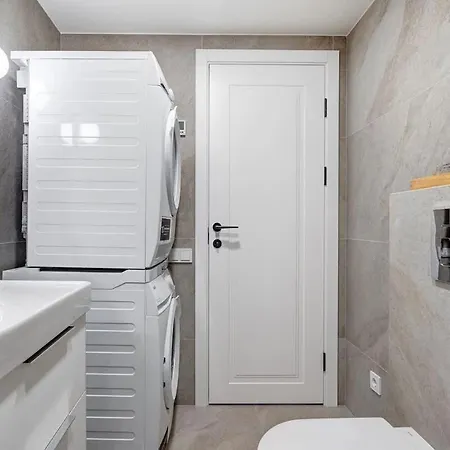 Apartament Domillion Oldtown New 5bdr 3bath P492a *