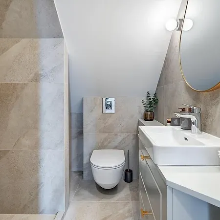 Apartament Domillion Oldtown New 5bdr 3bath P492a Wilno