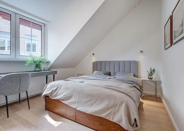 Domillion Oldtown New 5bdr 3bath P492a